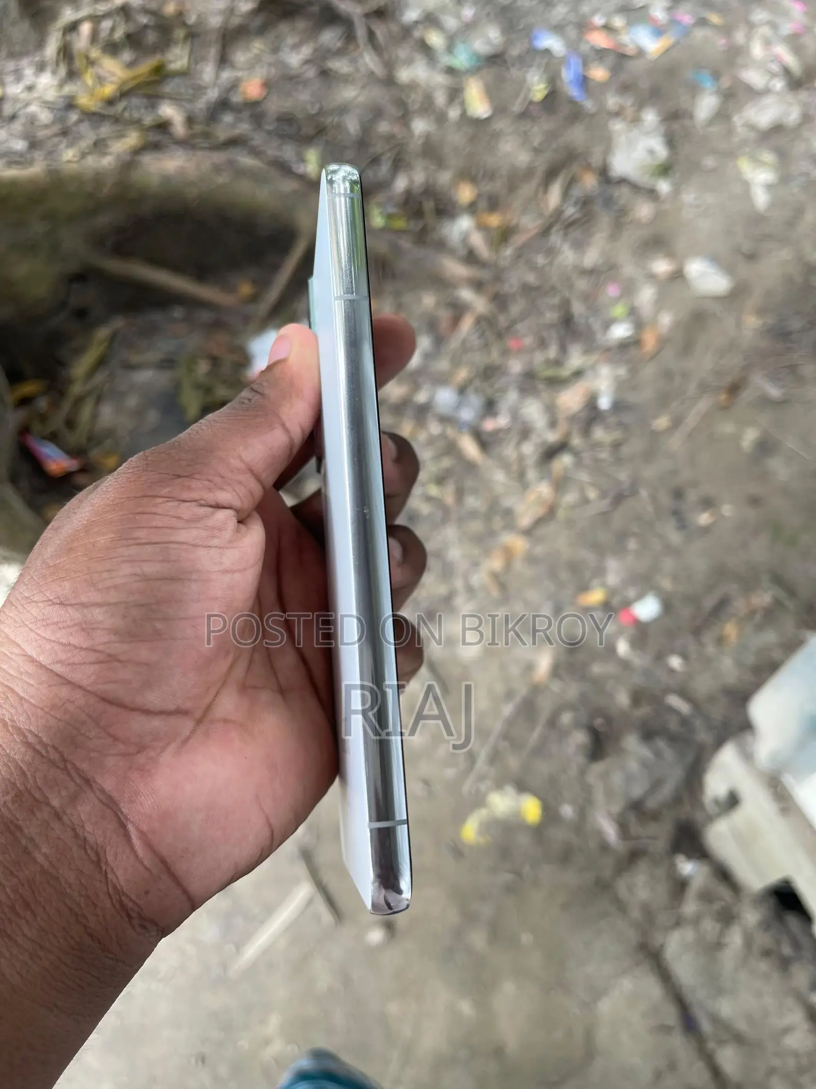 স্যামসাং গ্যালাক্সি এস২২ (ব্যবহৃত)