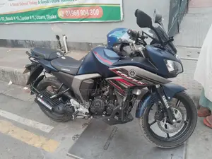 Yamaha Fazer FI-V2 2025