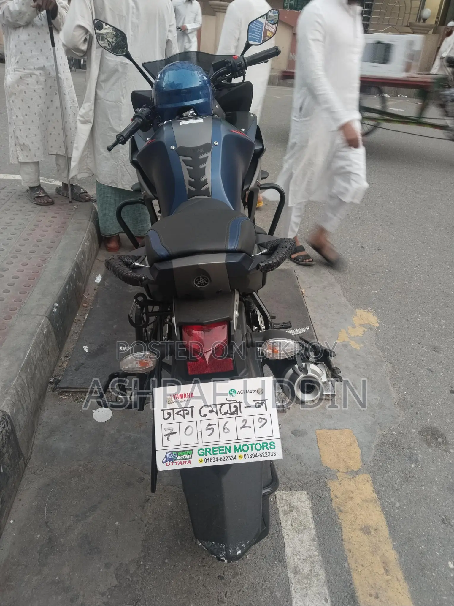 Yamaha Fazer FI-V2 2025