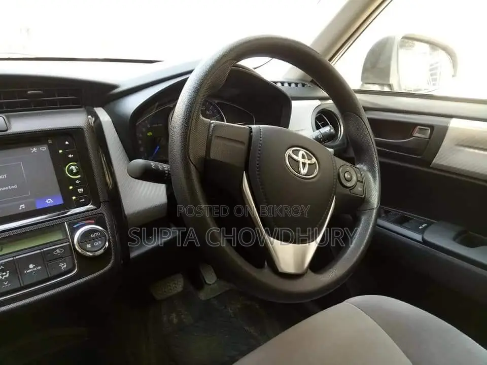 Toyota Axio 2014
