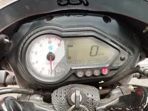 Bajaj Pulsar 150 . 2017