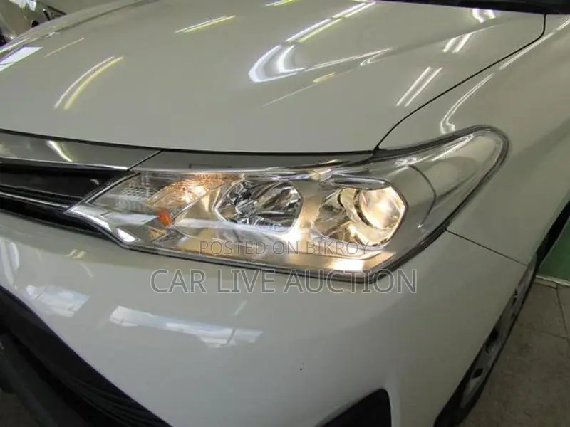 Toyota Fielder Hybrid EX 2021