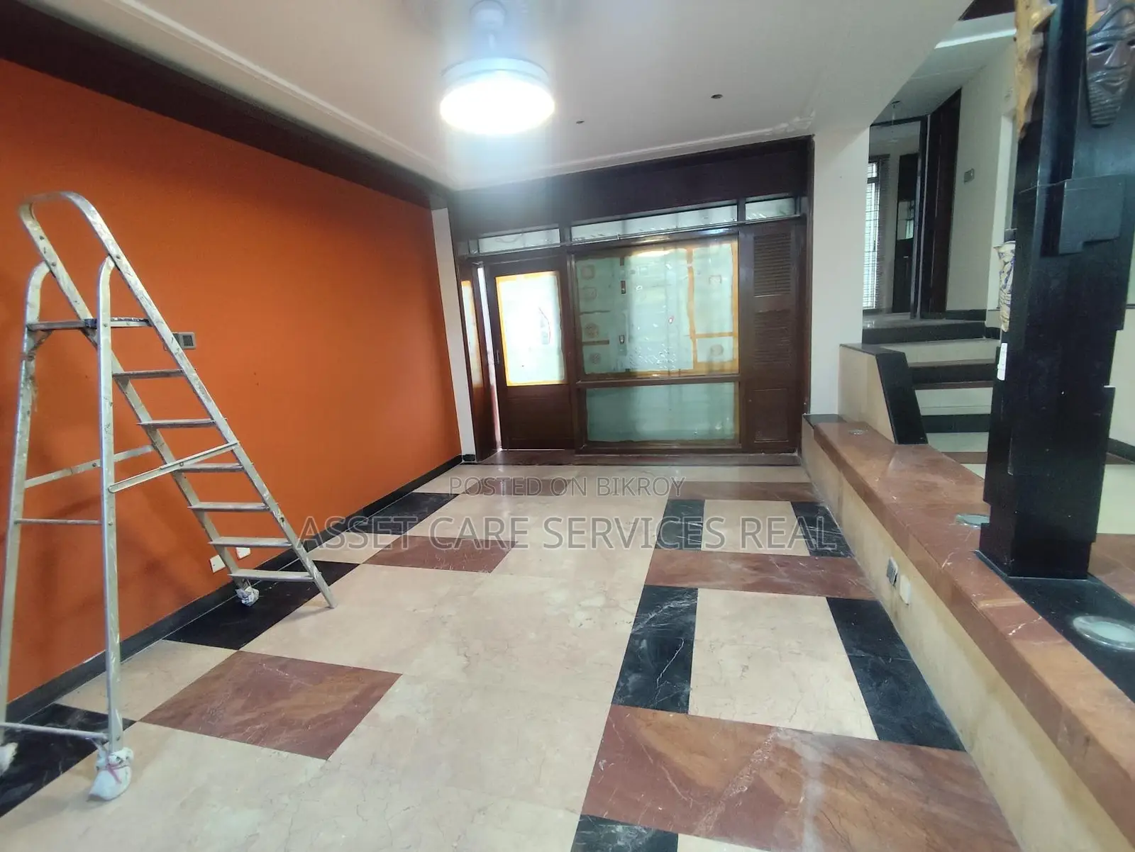 4Bed Semi-Furnished Apartment Rent Baridhara Diplomatic Zone