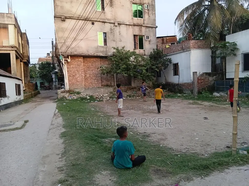 Gollamari Darga Road, Khulna - 3 Katha for 25 Lakh
