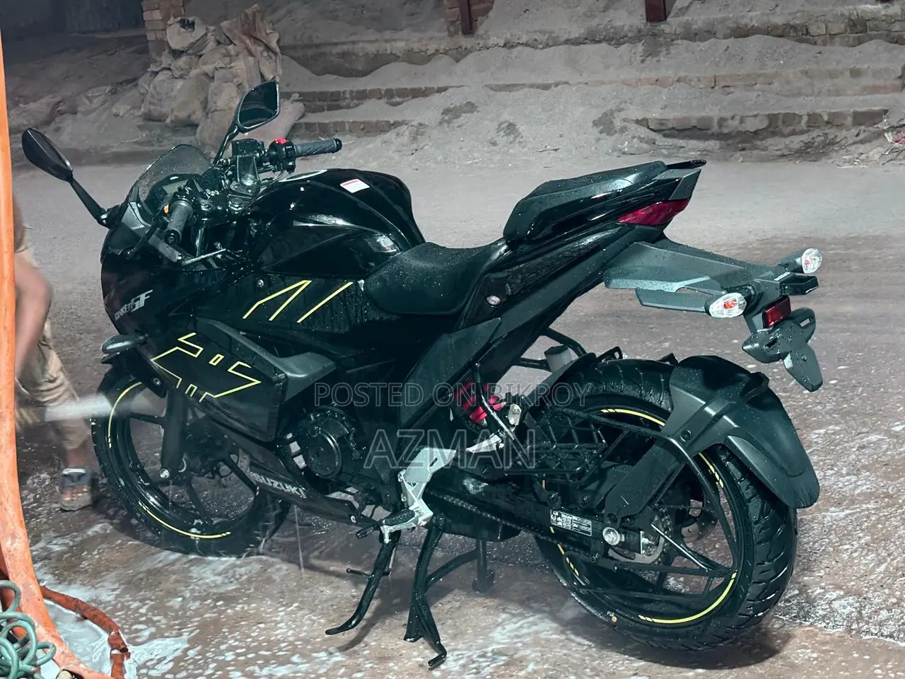 Suzuki Gixxer SF 2025