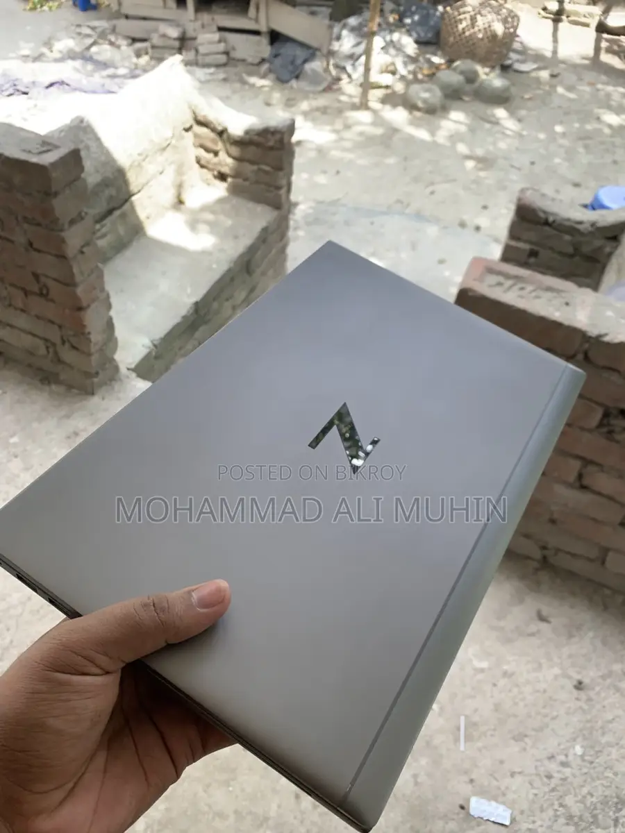 HP Zbook Firefly G8