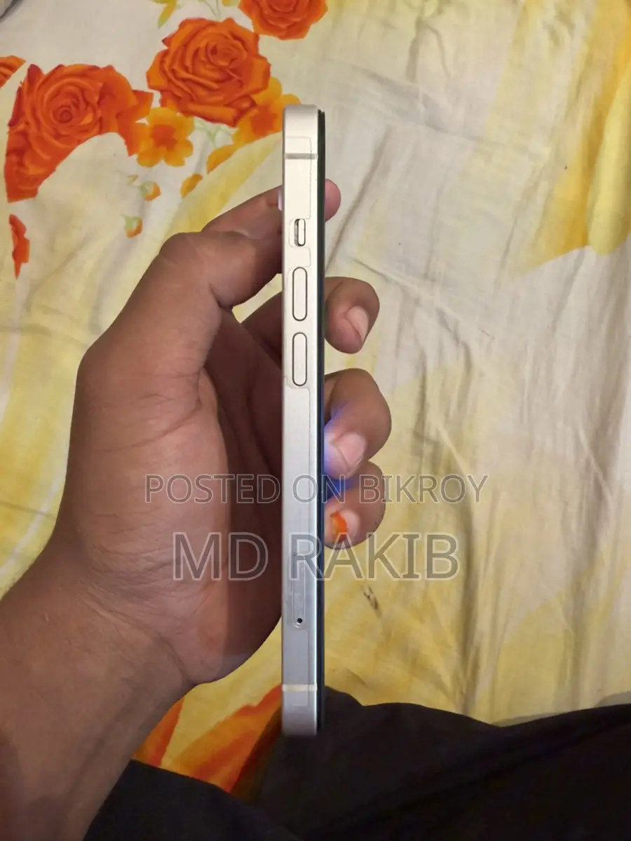 Apple iPhone 14 . (Used)