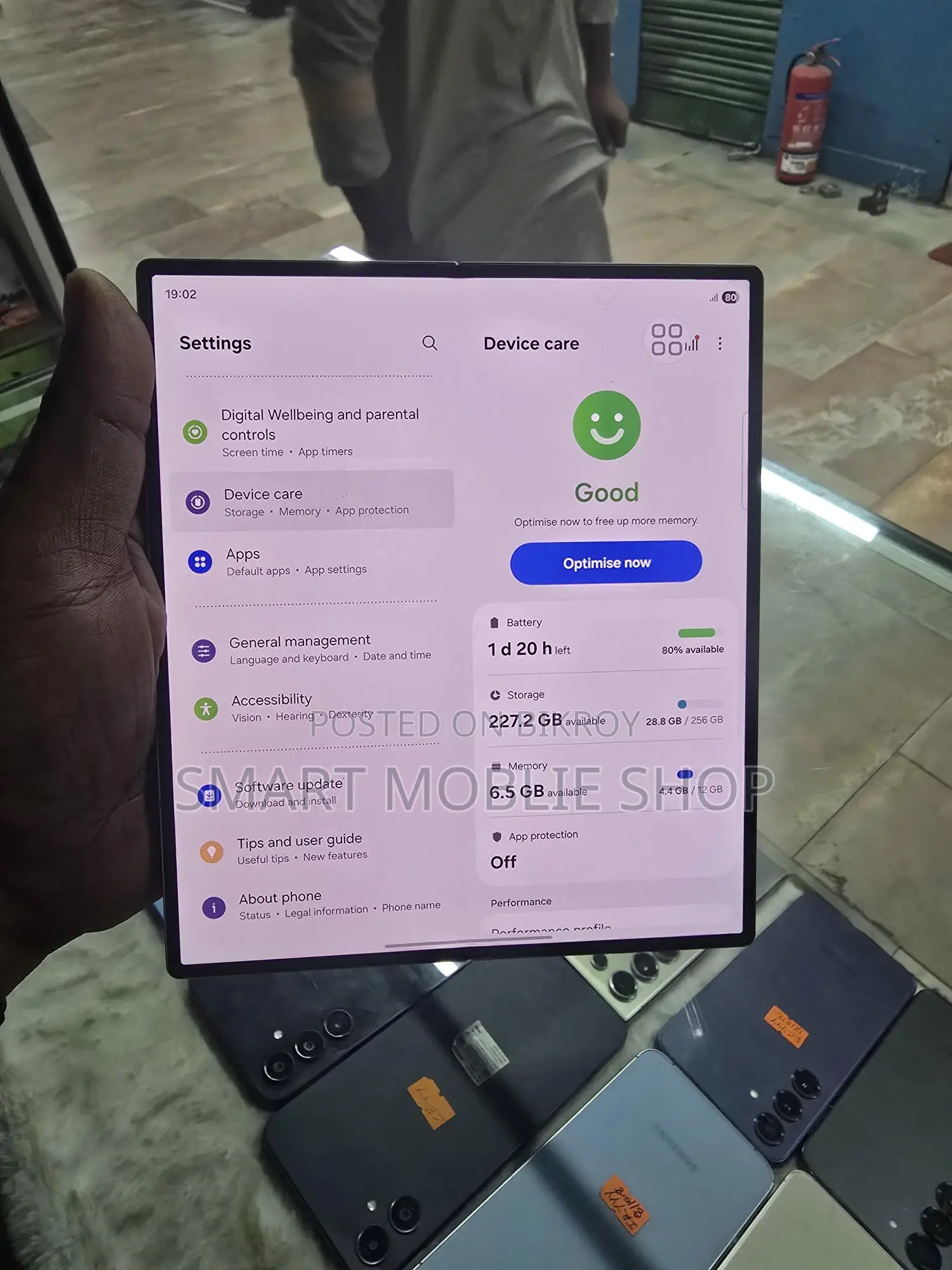 Samsung Galaxy Z Fold 6 12/256Gb (Used)