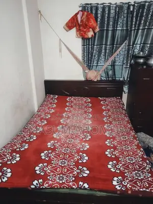 মালোশিয়ান উড খাট এর খাঠ