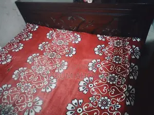 মালোশিয়ান উড খাট এর খাঠ