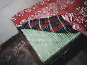 মালোশিয়ান উড খাট এর খাঠ