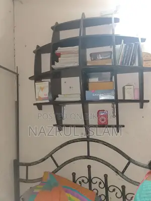 বুক শেল্ফ বিক্রি করা হবে।