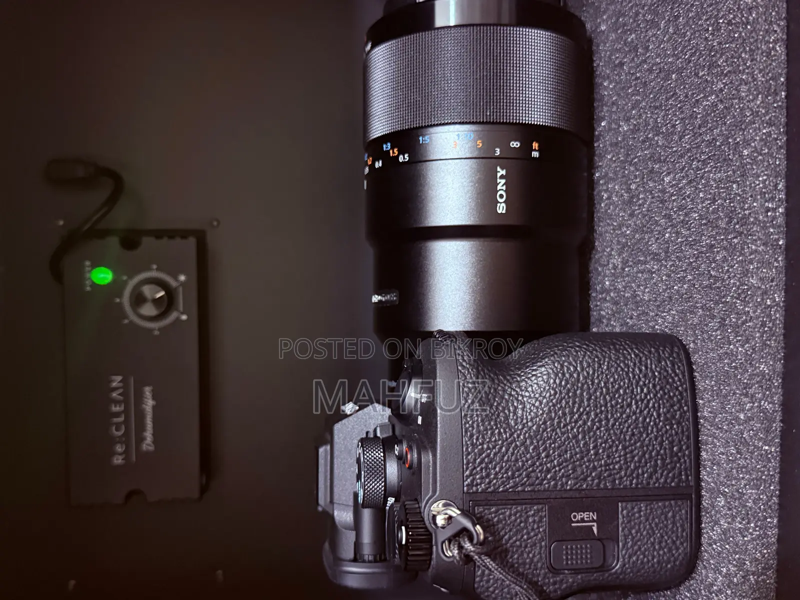 Sony A7iv Camera With 90mm Macro Lens