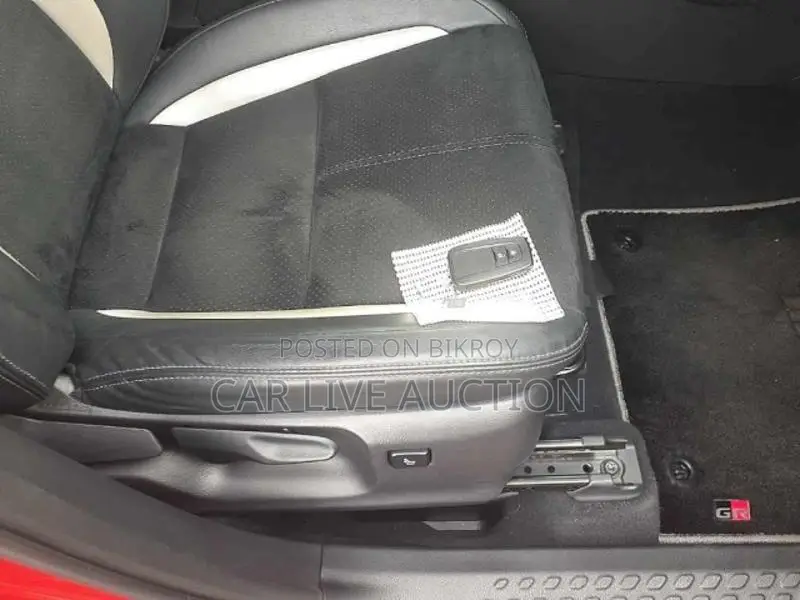 Toyota C-HR hybrid GR Sports 2021