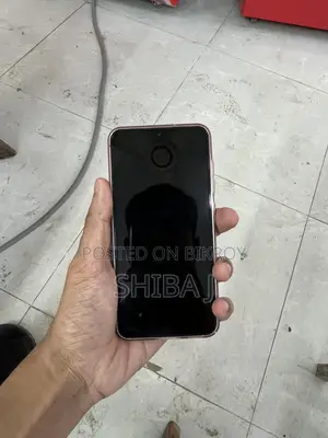 Samsung Galaxy S23 . (Used)