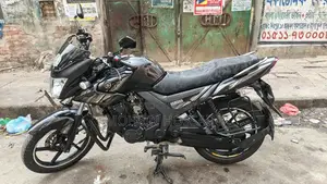 Yamaha SZ RR . 2018