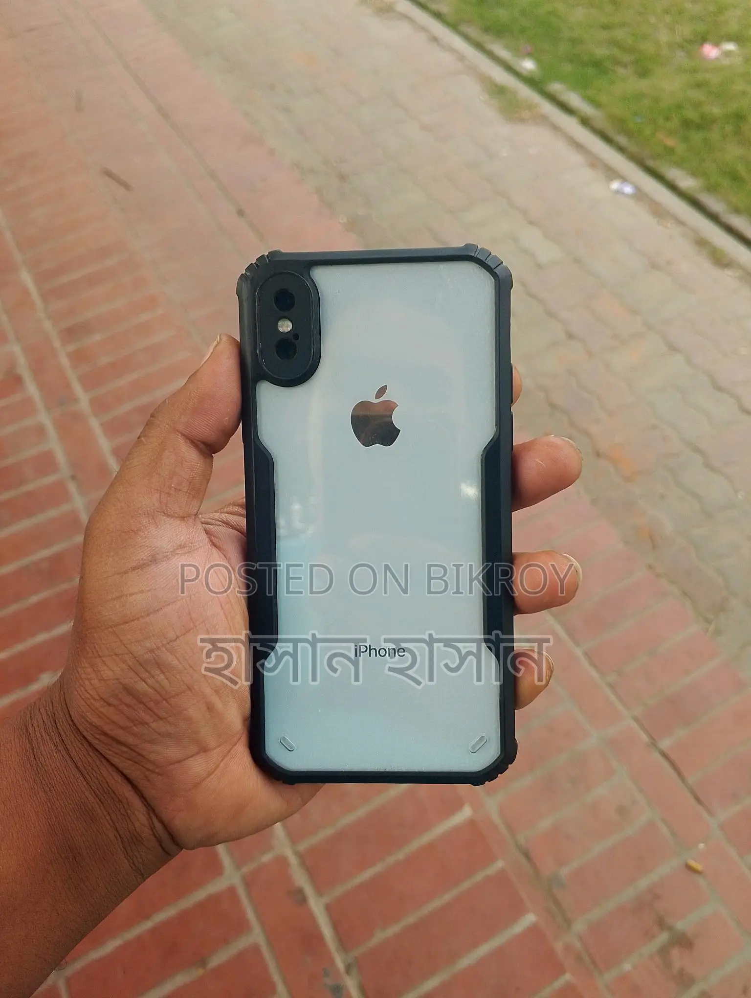Apple iPhone X (Used)