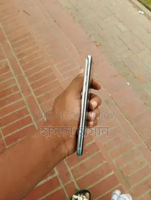 Apple iPhone X (Used)