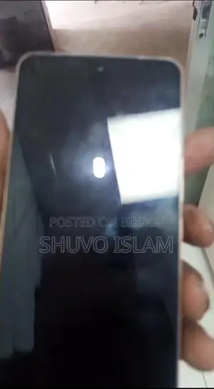 Vivo V29e 8/128 (Used)