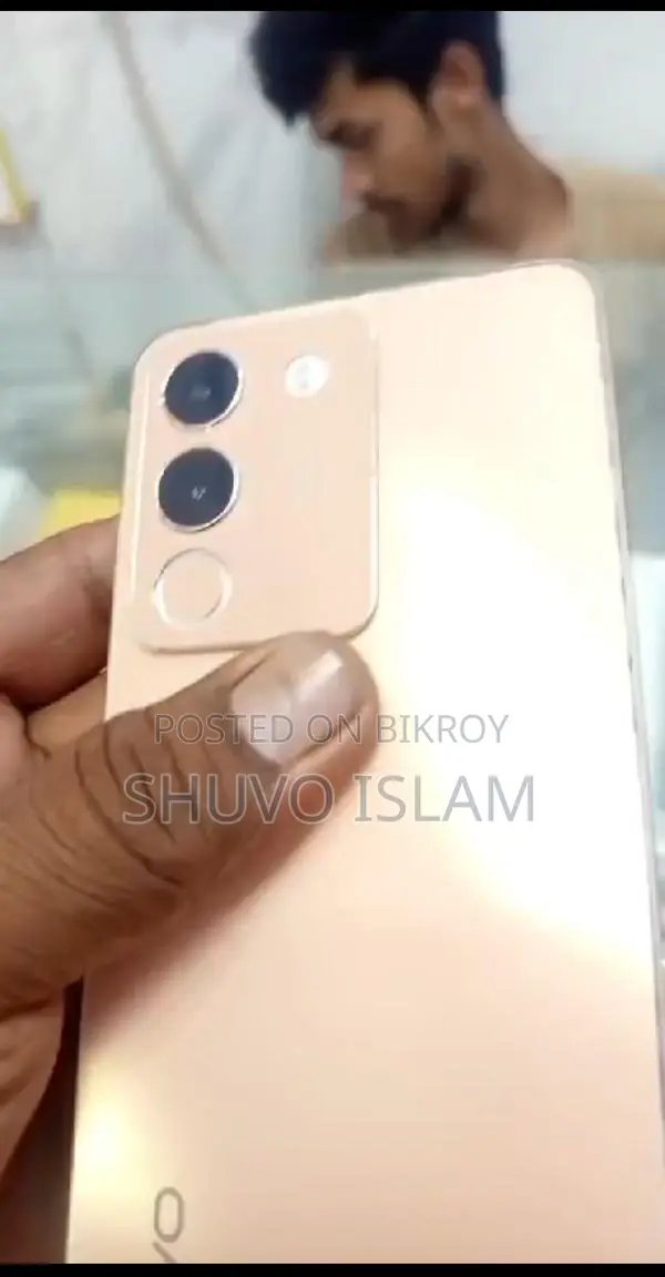 Vivo V29e 8/128 (Used)