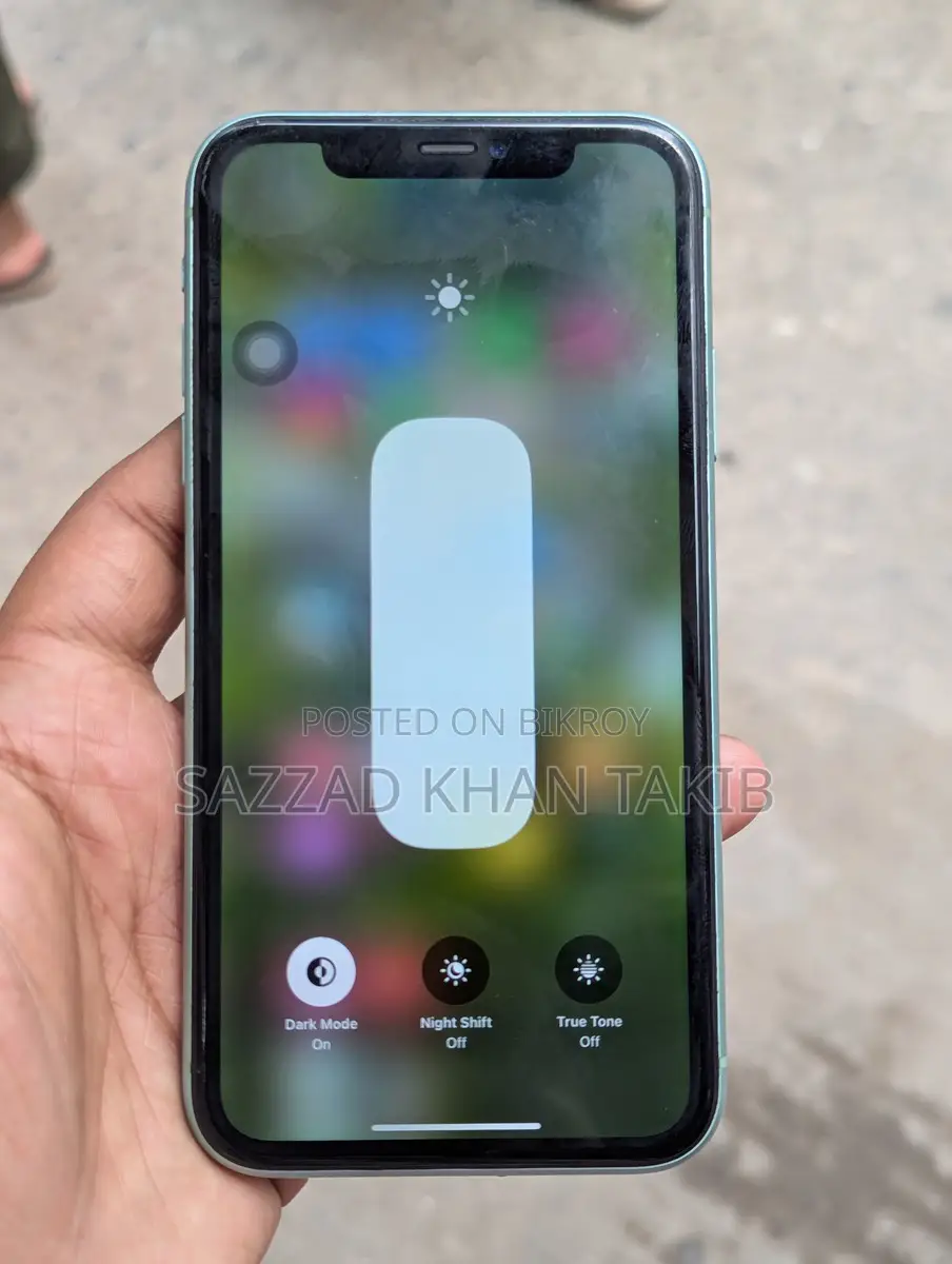 Apple iPhone 11 (Used)