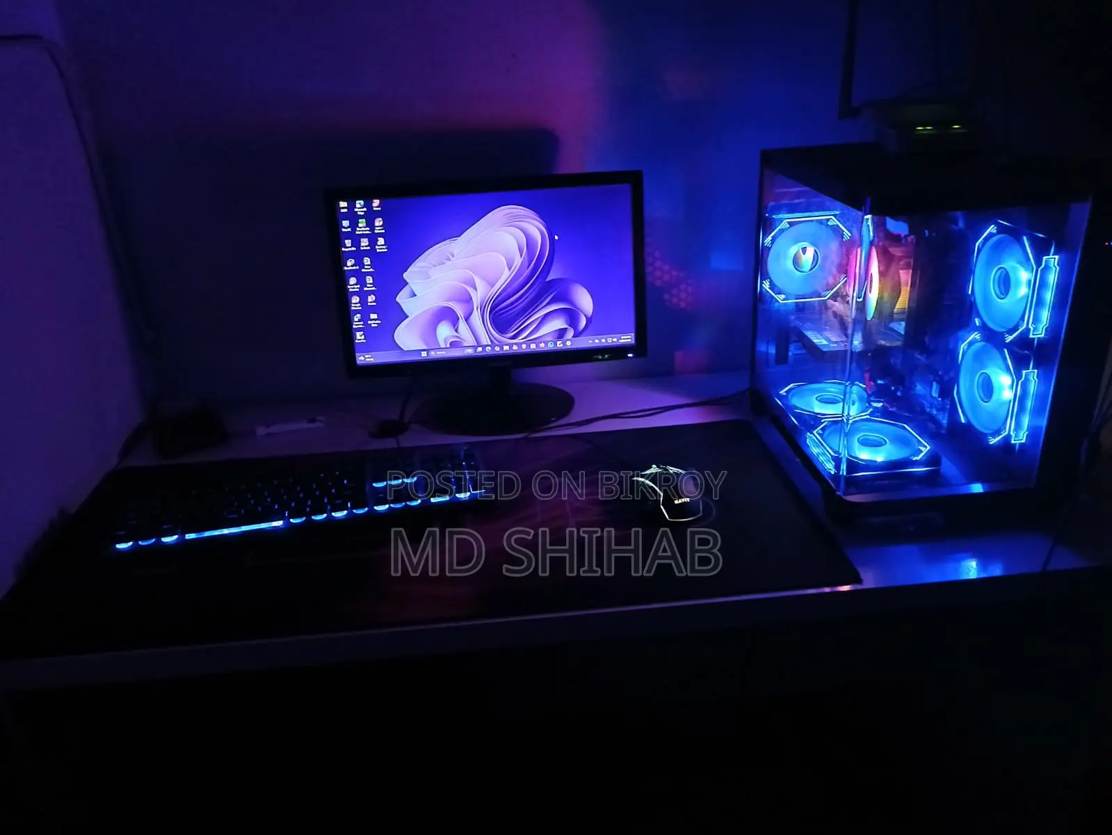 Full PC setup with table
