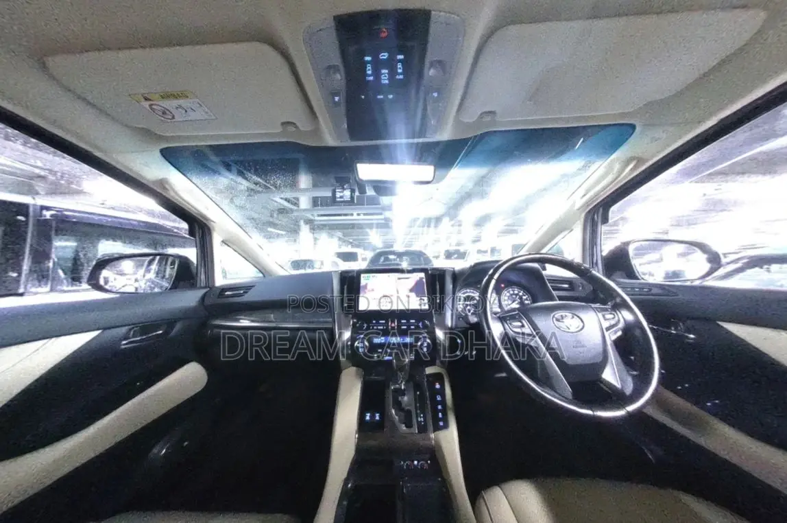 Toyota Alphard Executive Lounge 2022