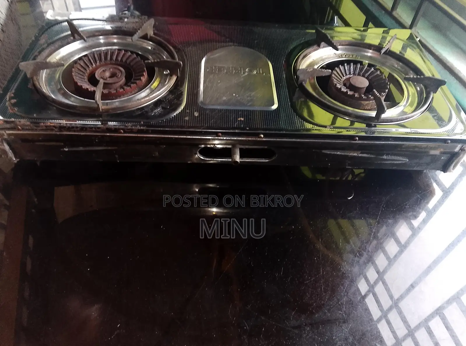 L P G Gas stove