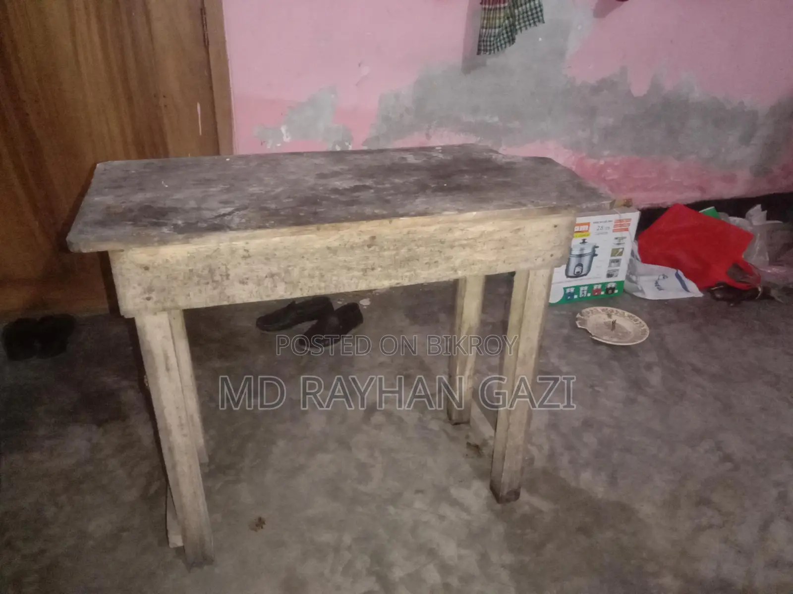 কিচেন টেবিল গ্যাসের চুলা রাখার জন্য