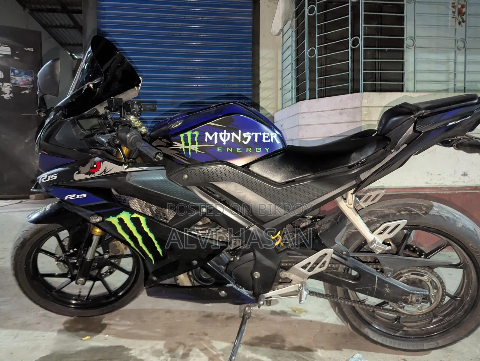 Yamaha R15 V3 Monster Edition . 2020