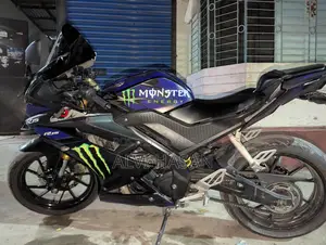 Yamaha R15 V3 Monster Edition . 2020