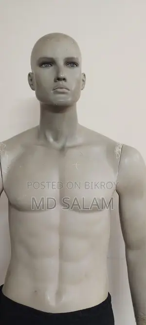 2 Display Mannequins