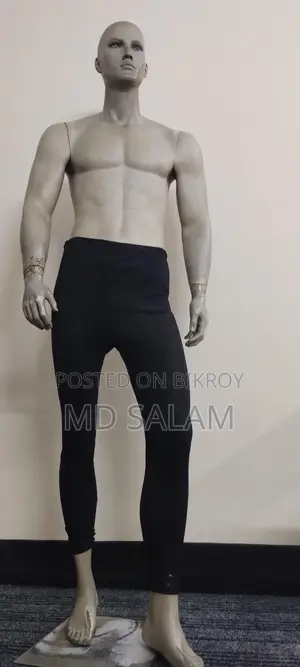 2 Display Mannequins