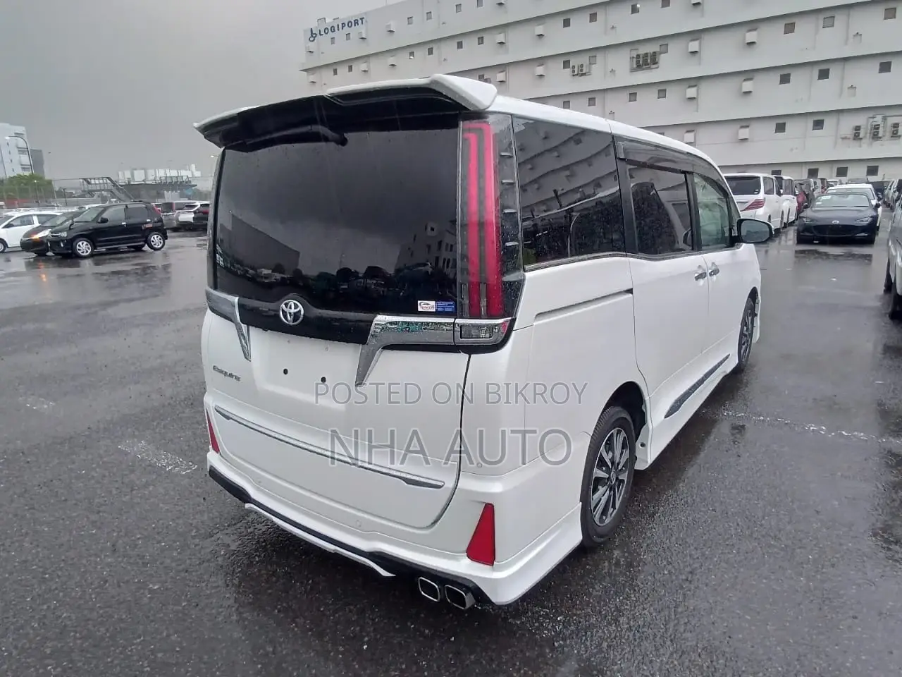 Toyota Esquire GI MODELLISTA AERO 2021