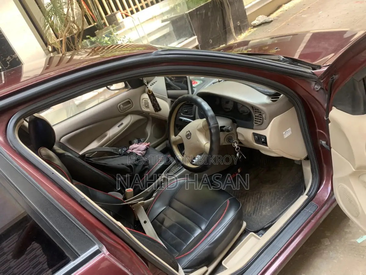 Nissan Sunny . 2006