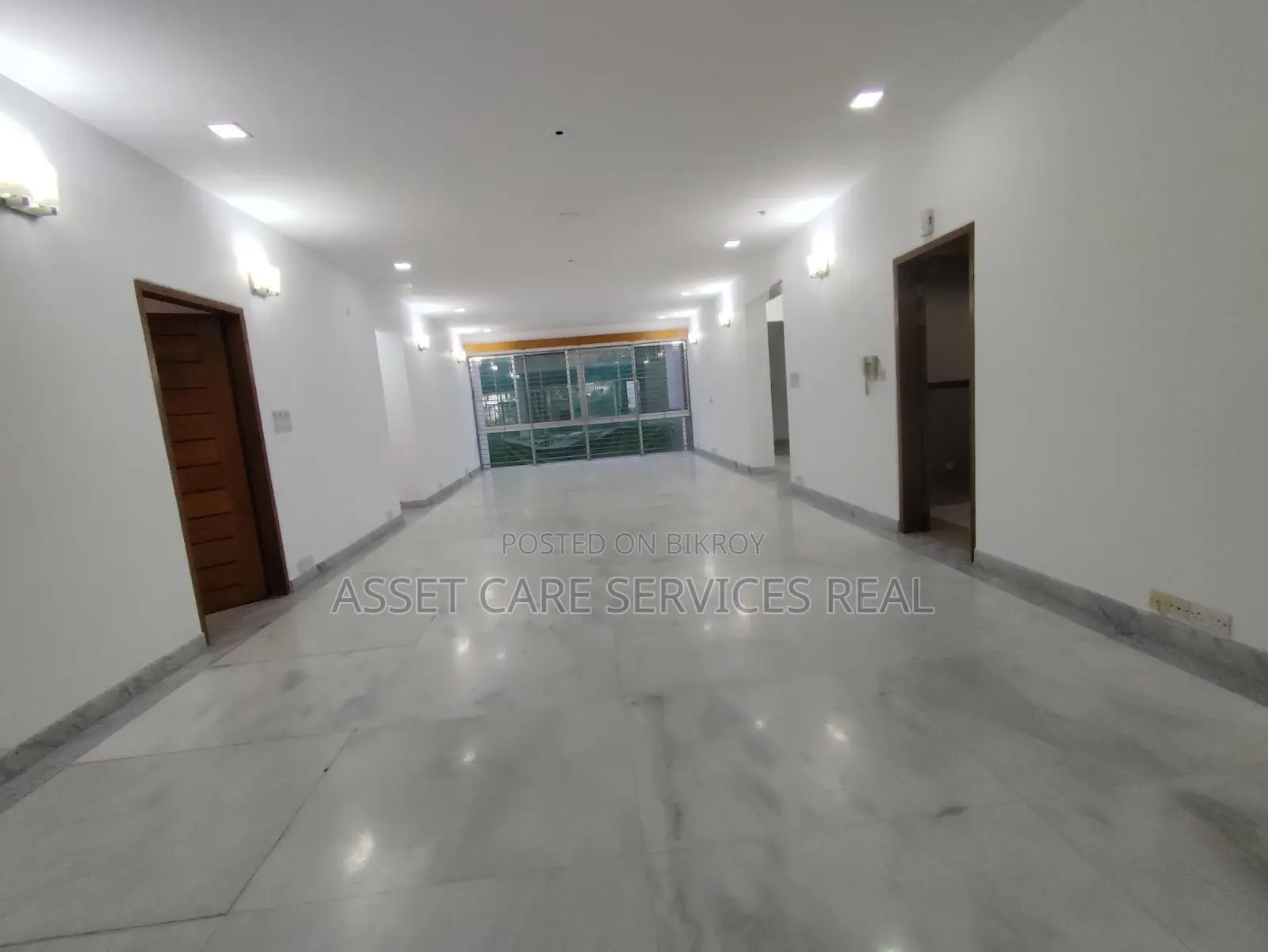 4-Bed Un-Furnished Luxury Apartment for Rent in Baridhara Diplomatic Zone