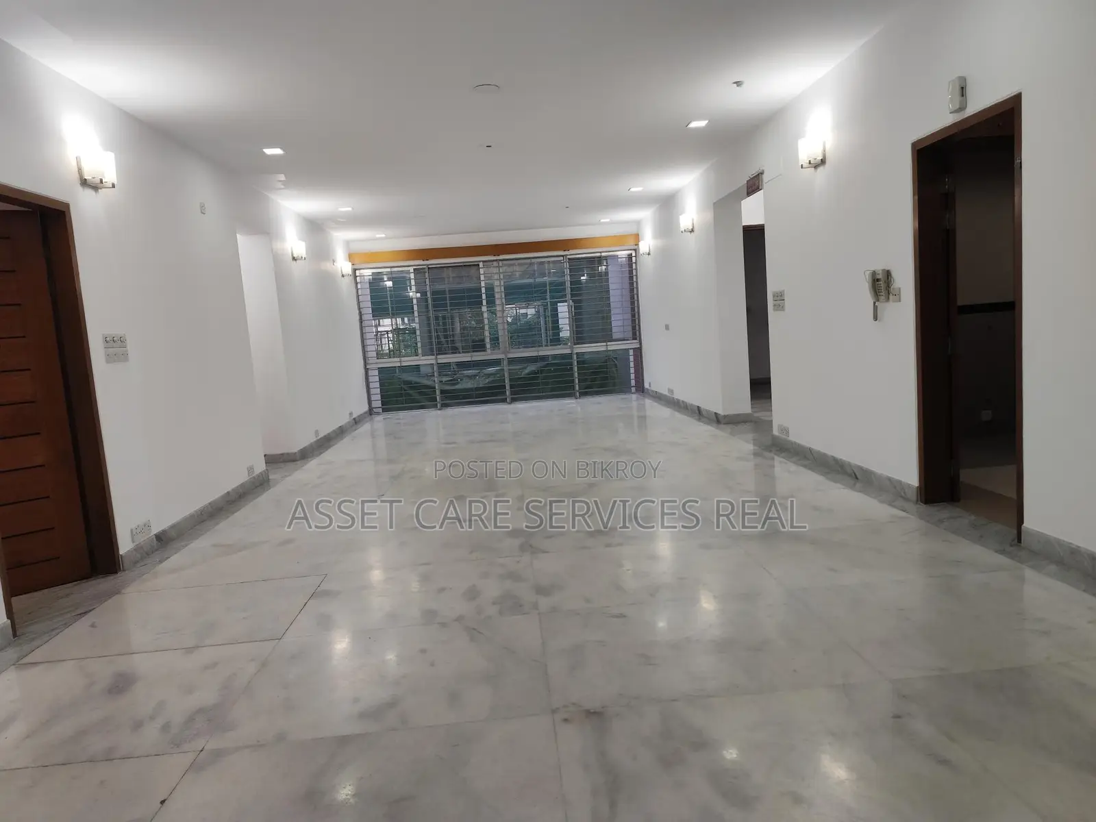 4-Bed Un-Furnished Luxury Apartment for Rent in Baridhara Diplomatic Zone