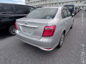 Toyota Axio Non Hybrid EX Silver 2020