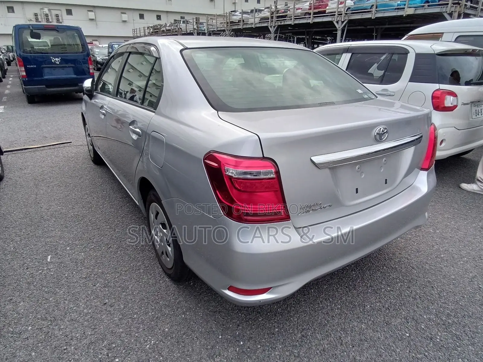 Toyota Axio Non Hybrid EX Silver 2020
