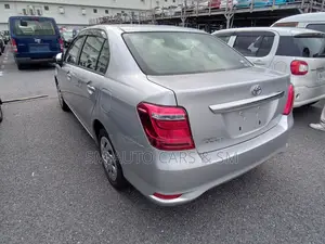 Toyota Axio Non Hybrid EX Silver 2020