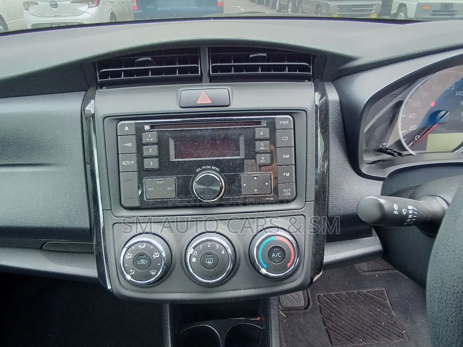 Toyota Axio Non Hybrid EX Silver 2020