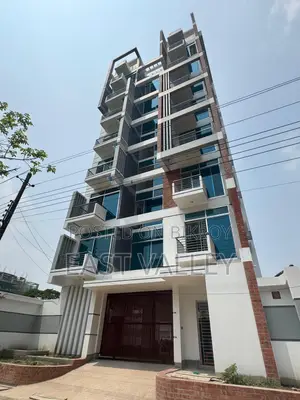 Dream Flat For Sale In Bashundhara R/a