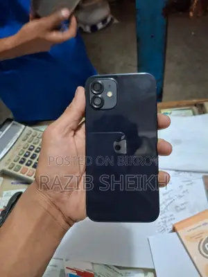 Apple iPhone 12 (Used)