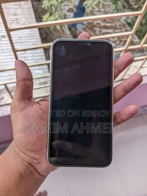 Apple iPhone 11 (Used)