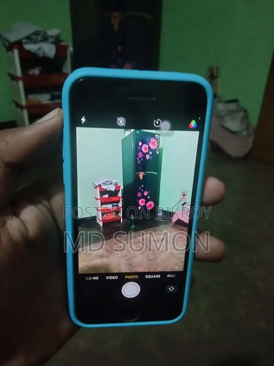 Apple iPhone 8 (Used)