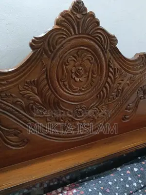 Mahogany Wood Bed