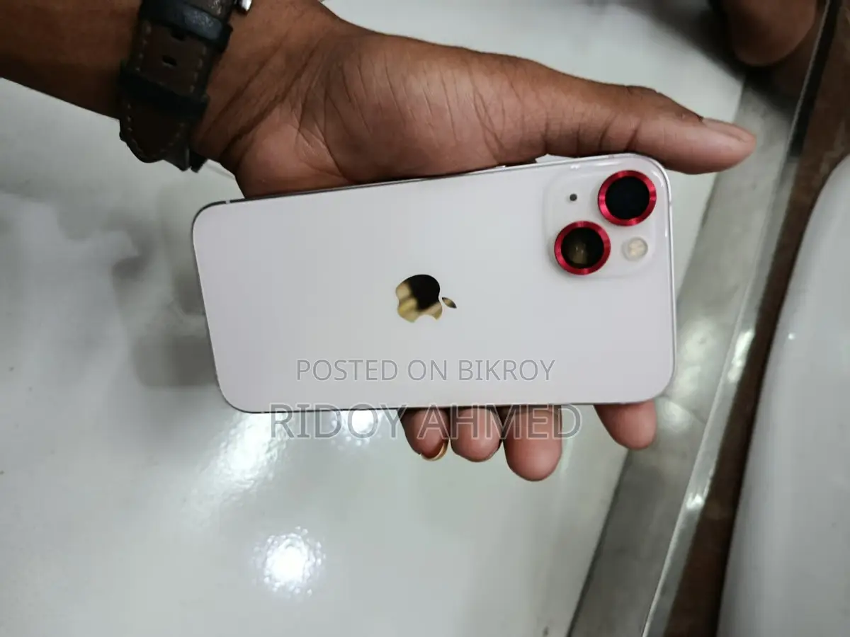 Apple iPhone 13 (Used)