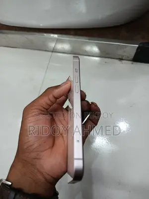 Apple iPhone 13 (Used)