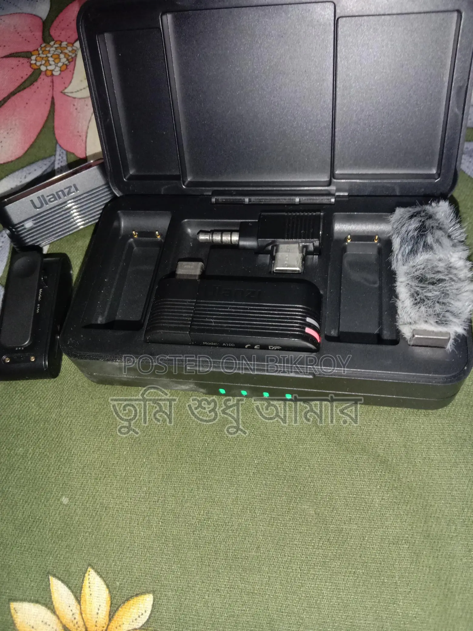 Ulanzi A 100, Microphone