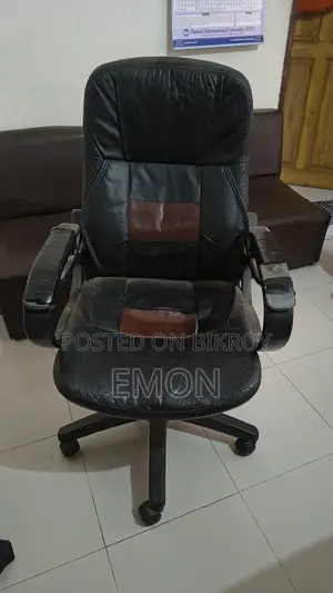 ২ পিস চেয়ার বিক্রি করা হবে